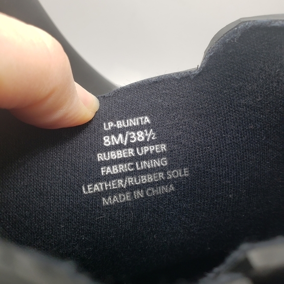 Lucky brand Chelsea Black heeled rain ankle booties size 8 - Picture 9 of 10